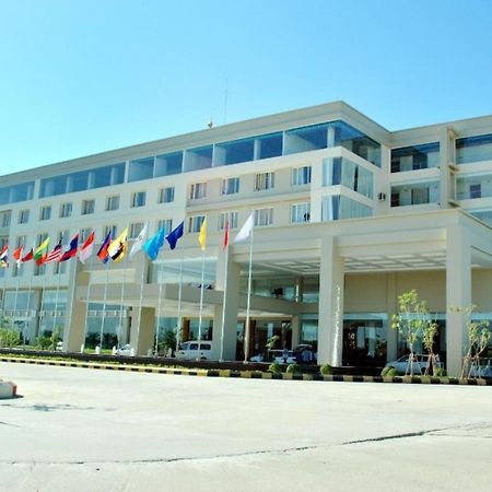 Man Myanmar Hotel Naypyidaw Luaran gambar