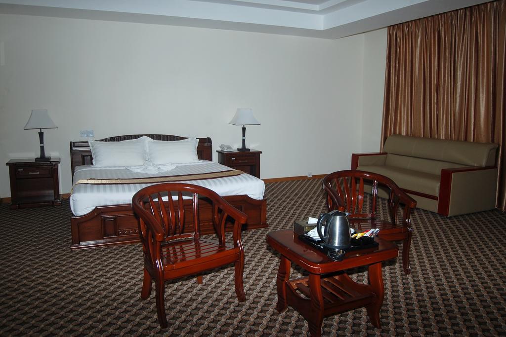 Man Myanmar Hotel Naypyidaw Luaran gambar