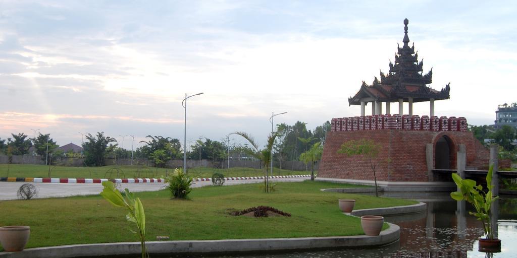 Man Myanmar Hotel Naypyidaw Luaran gambar