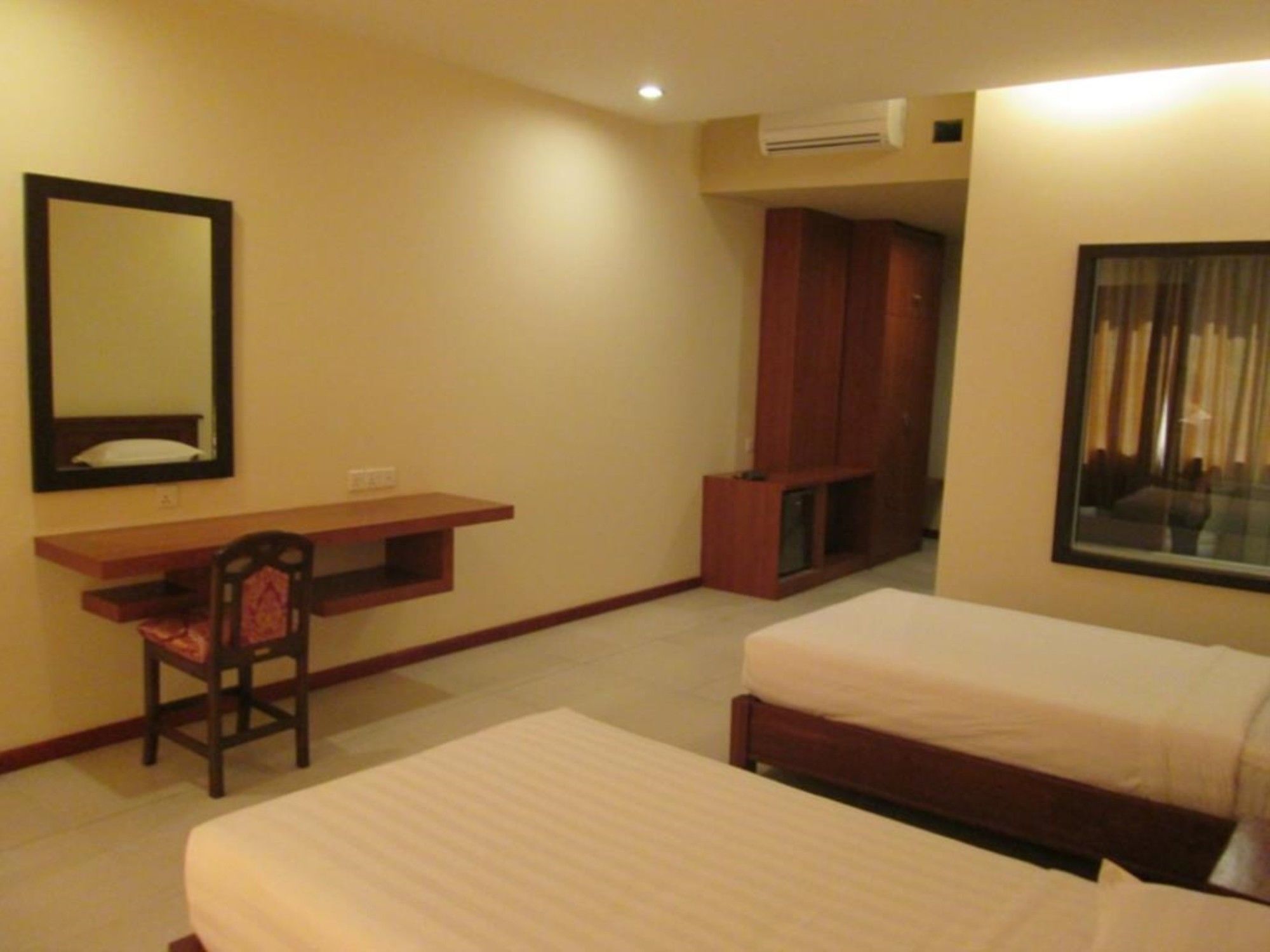 Man Myanmar Hotel Naypyidaw Luaran gambar