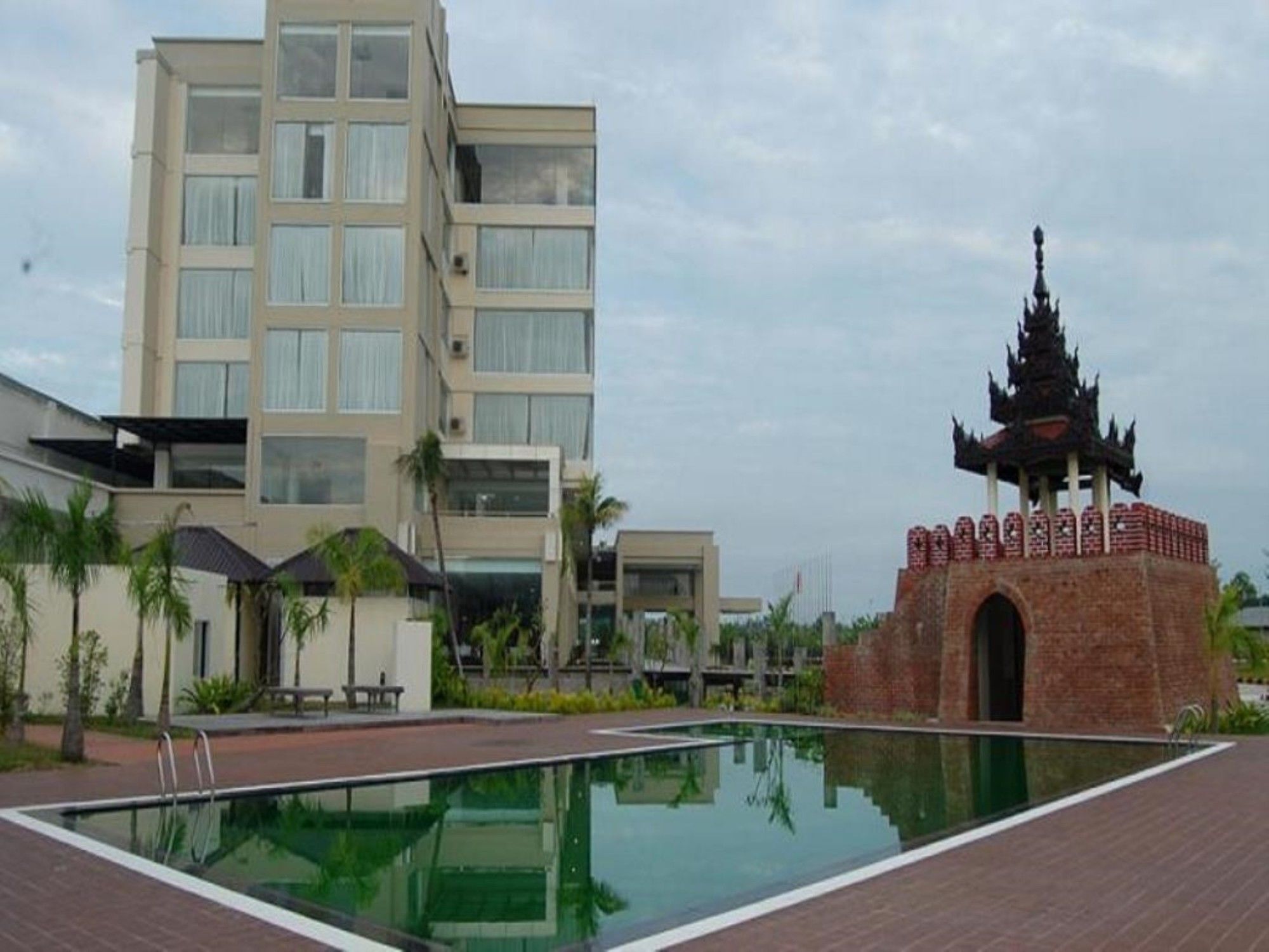 Man Myanmar Hotel Naypyidaw Luaran gambar